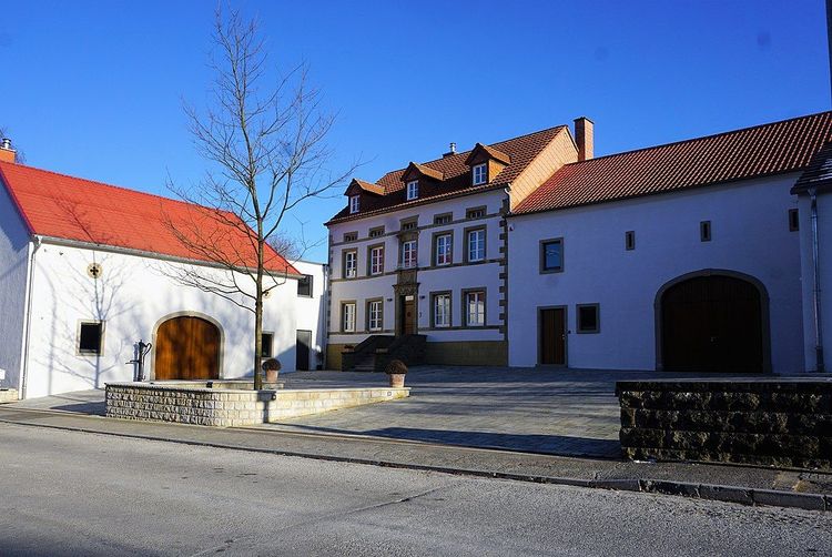 Brouch, Biwer: Entdecken Sie dieses charmante luxemburgische Dorf