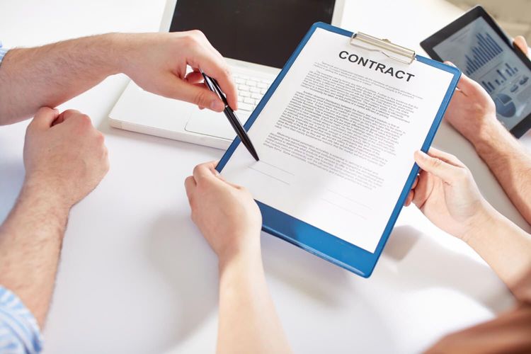 How to sign a preliminary contract of sale between private individuals?