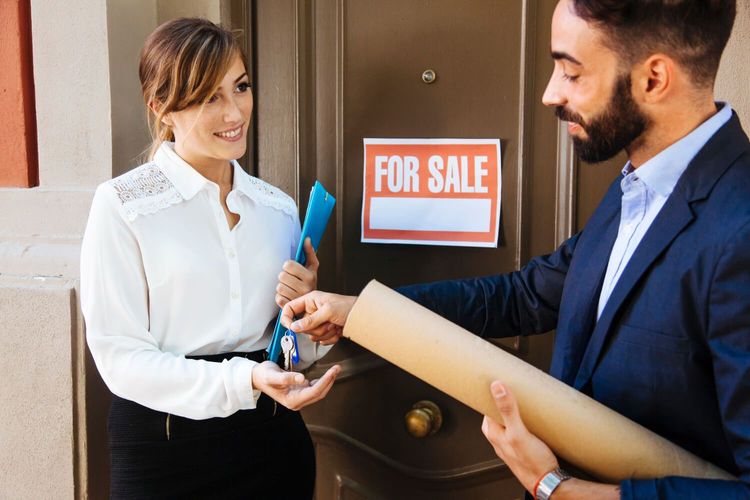 What is the importance of a good real estate salesperson?