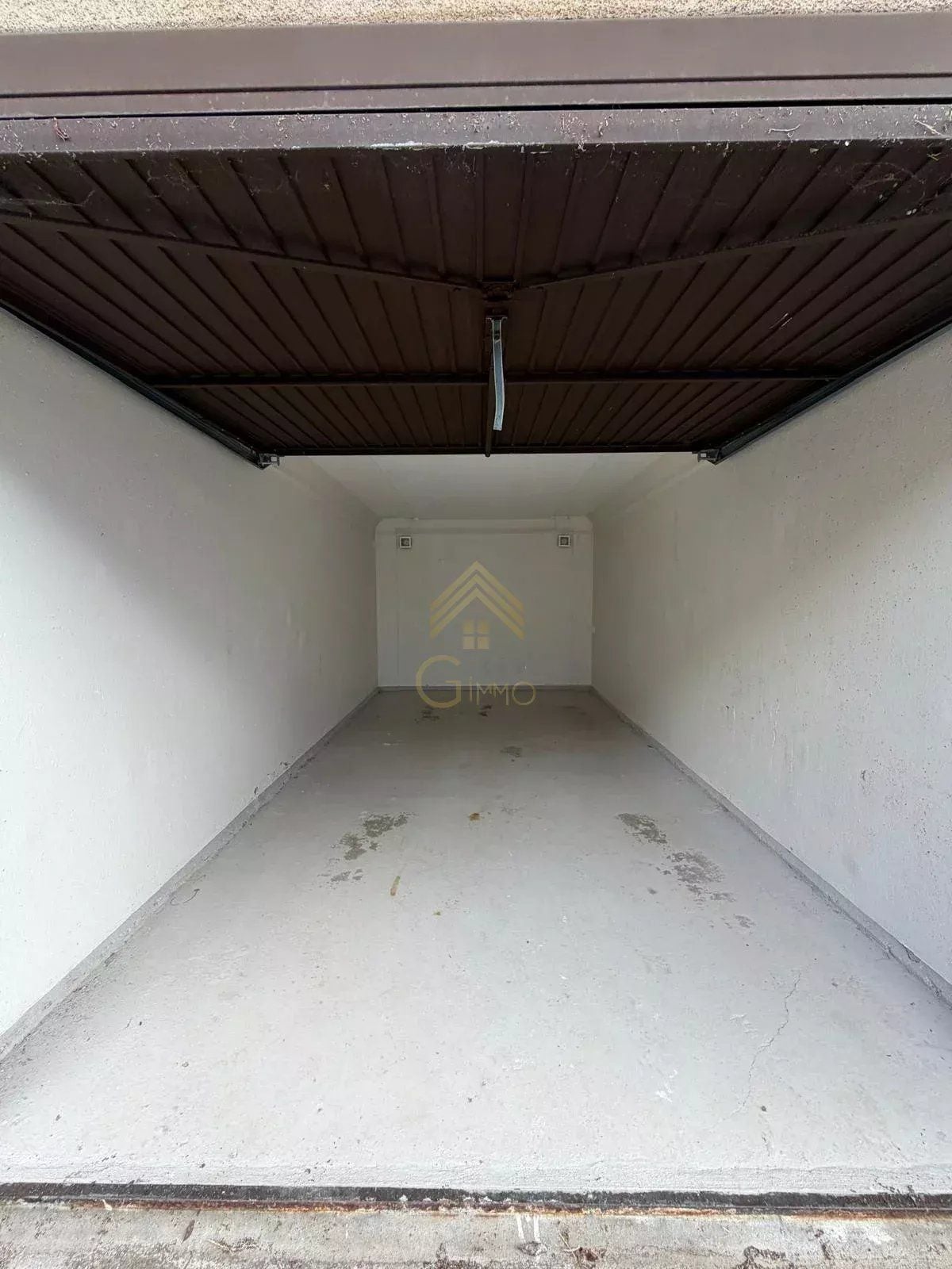 Box en vente à Dudelange