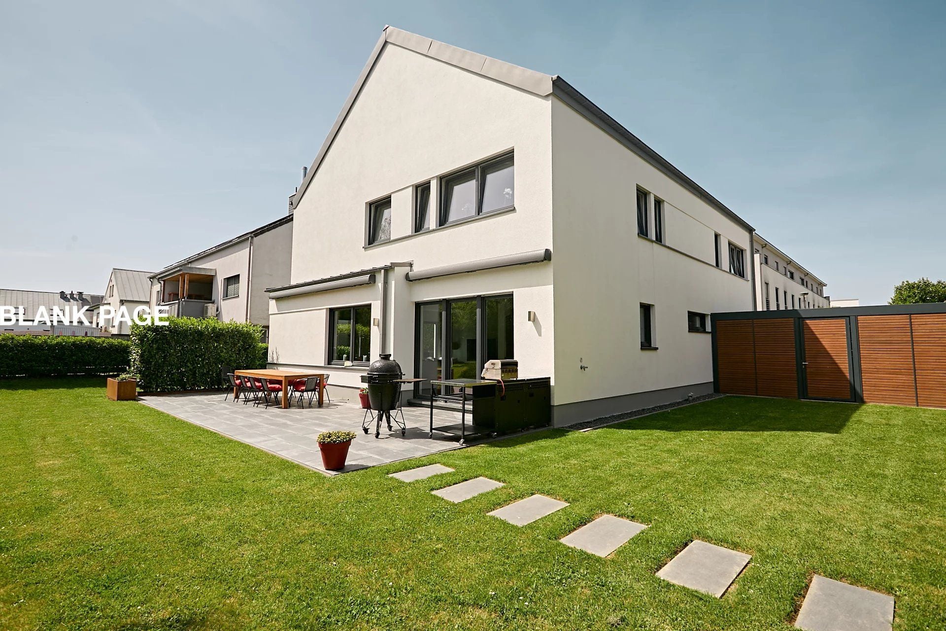 8-Zimmer-Villa zum Verkauf in Capellen