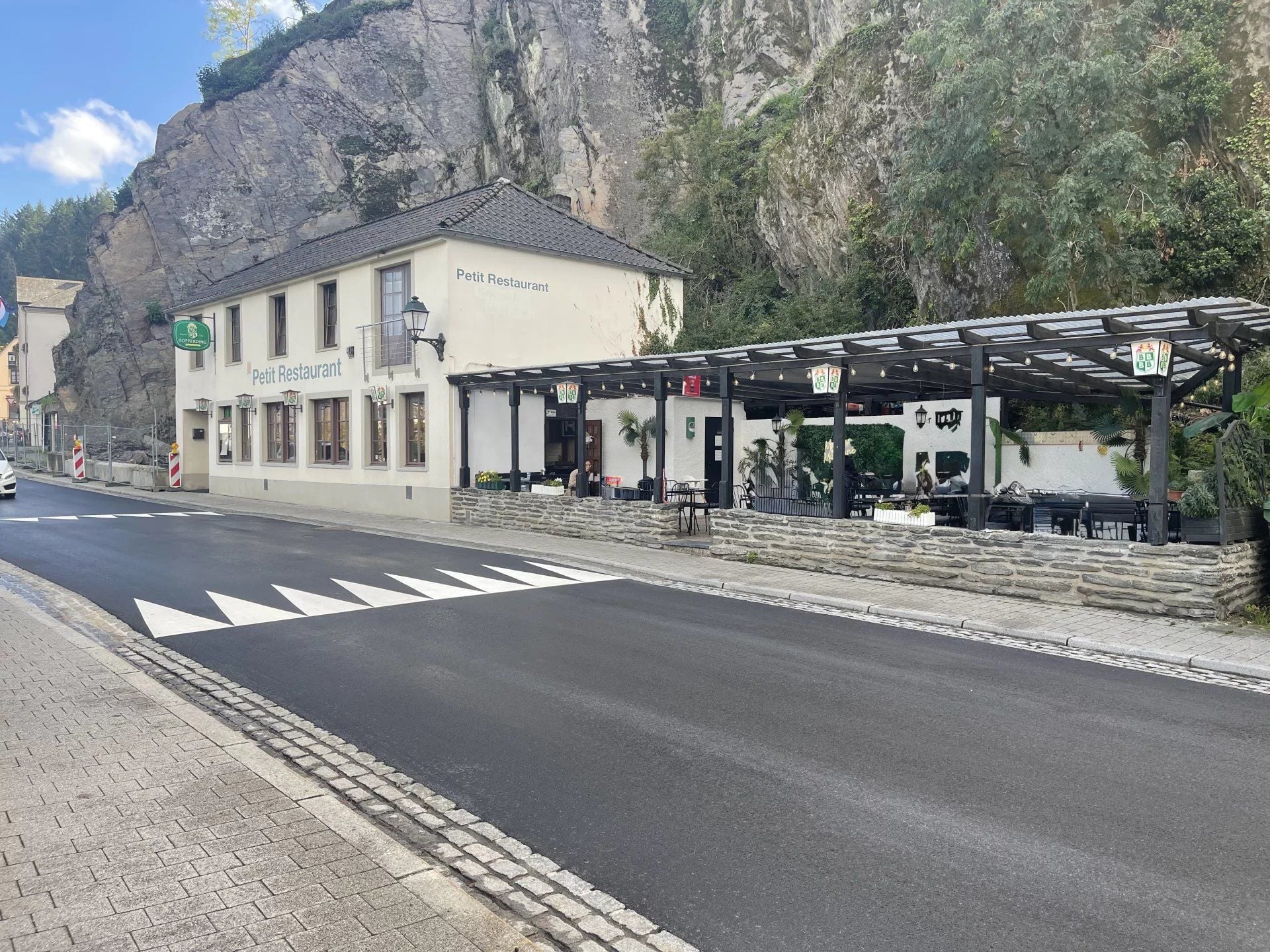 4-Einheit-Gewerbe zum Verkauf in Vianden