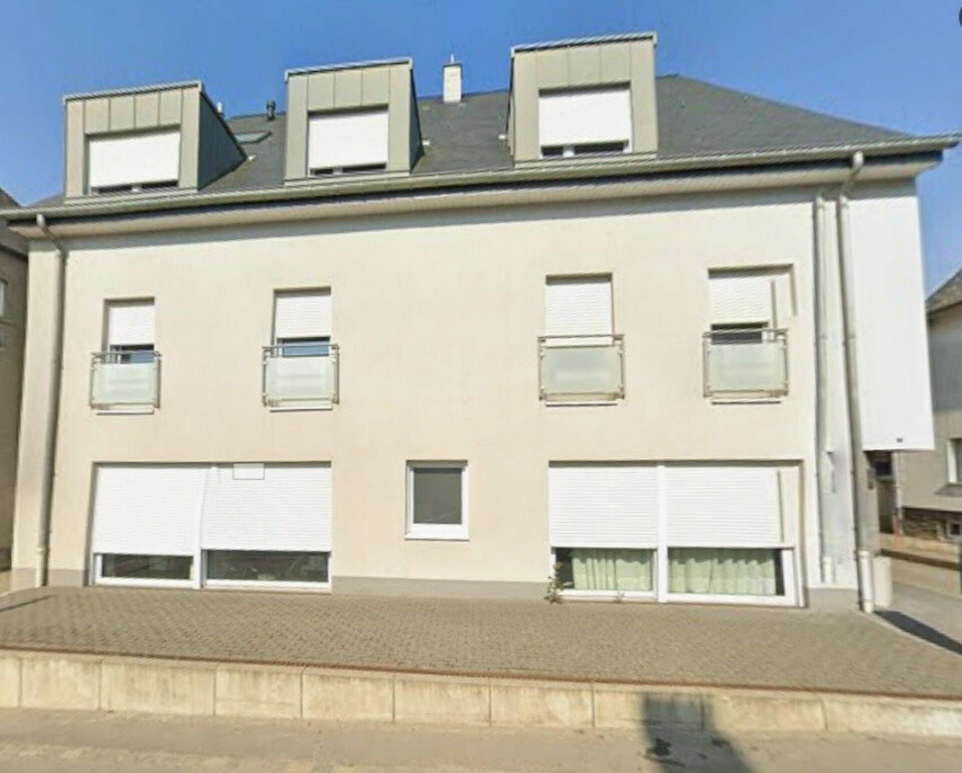 Actifs locaux et commerciaux en vente à Hosingen