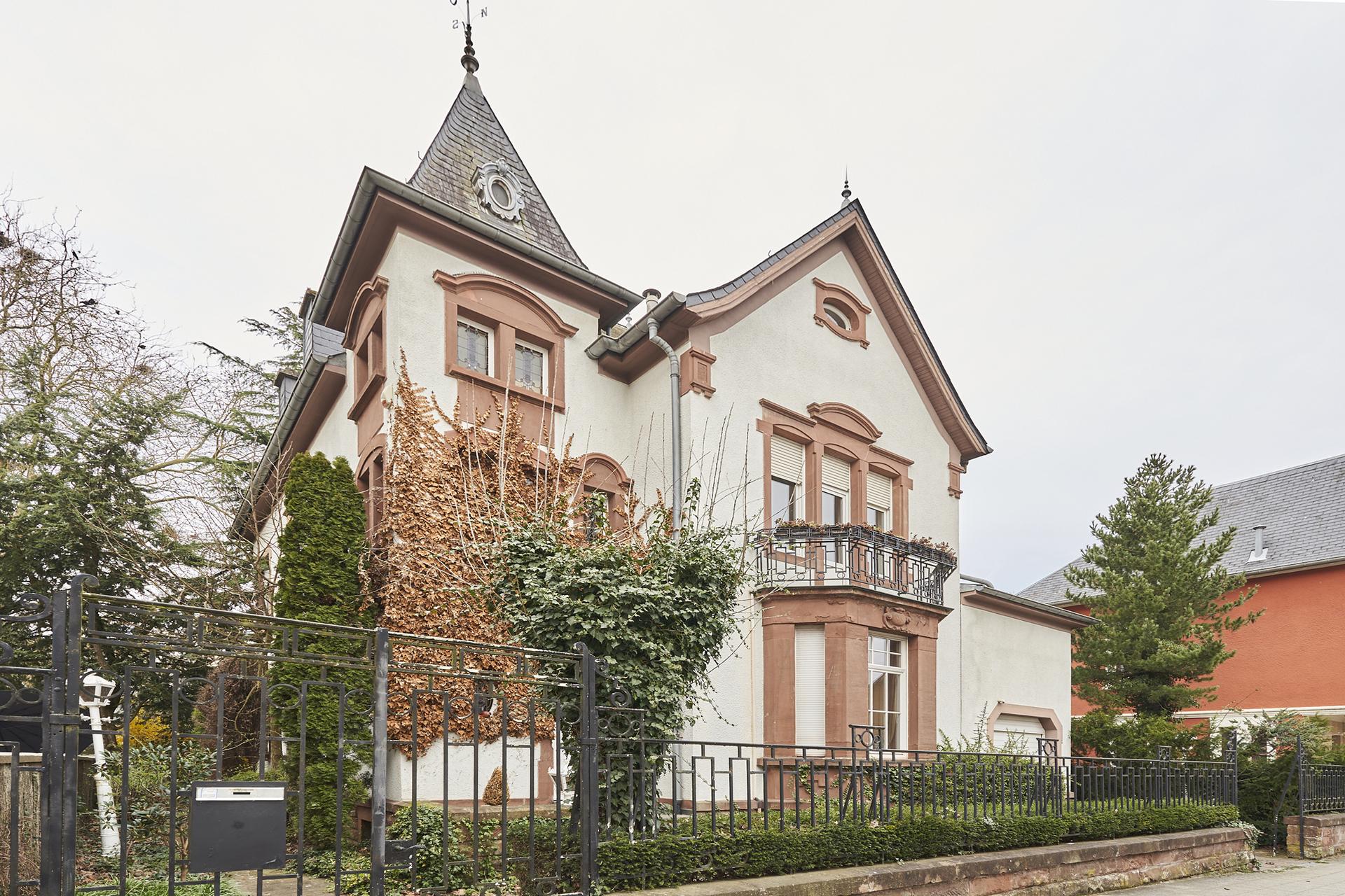 Manoir 5 chambres en vente à Pétange
