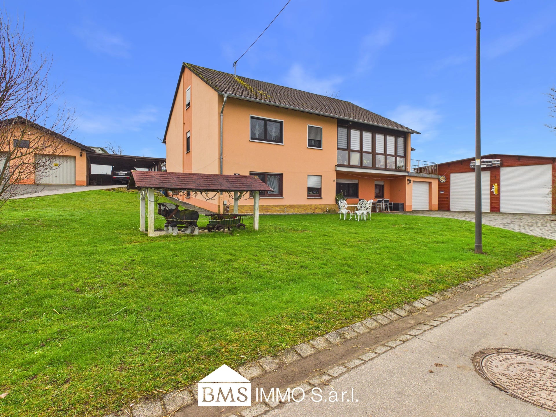 5-bedroom Mansion for sale in Sefferweich