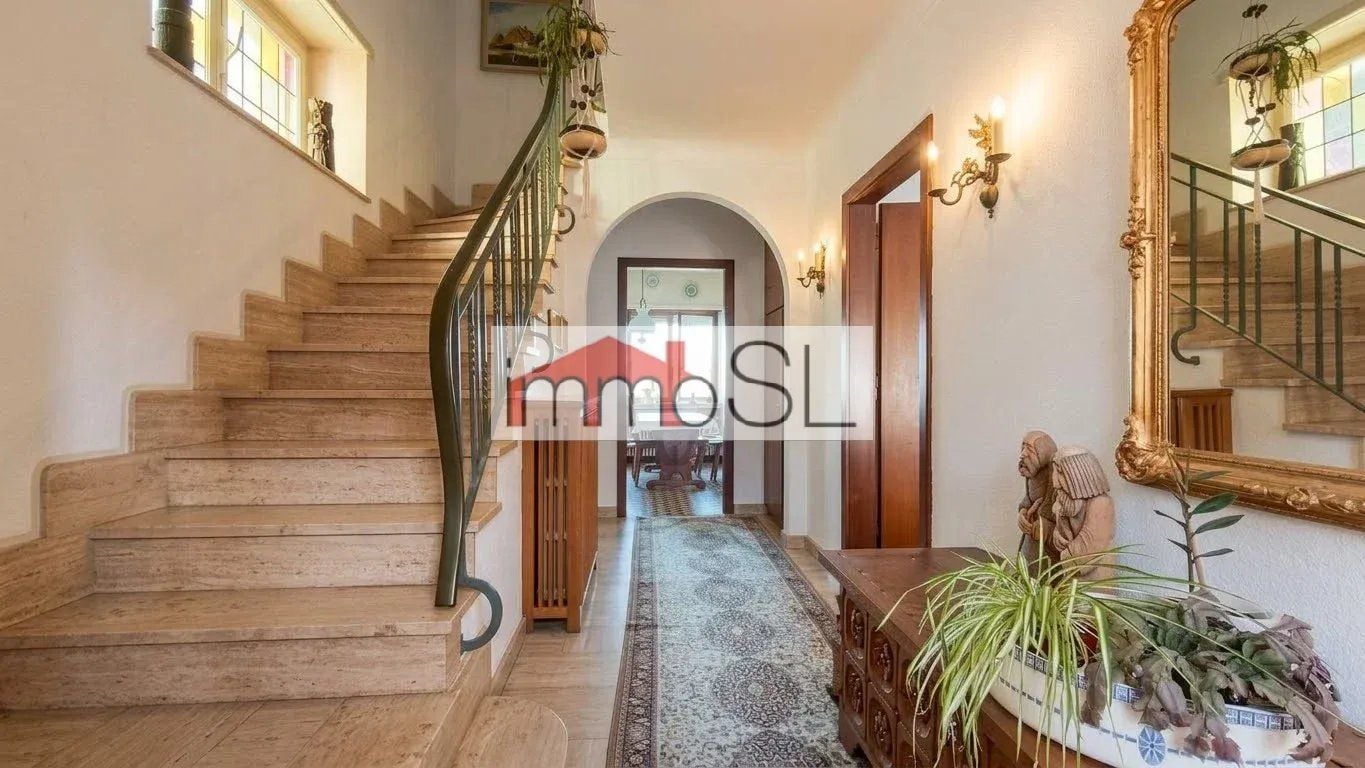 5-bedroom Semi-detached house for sale in Pétange
