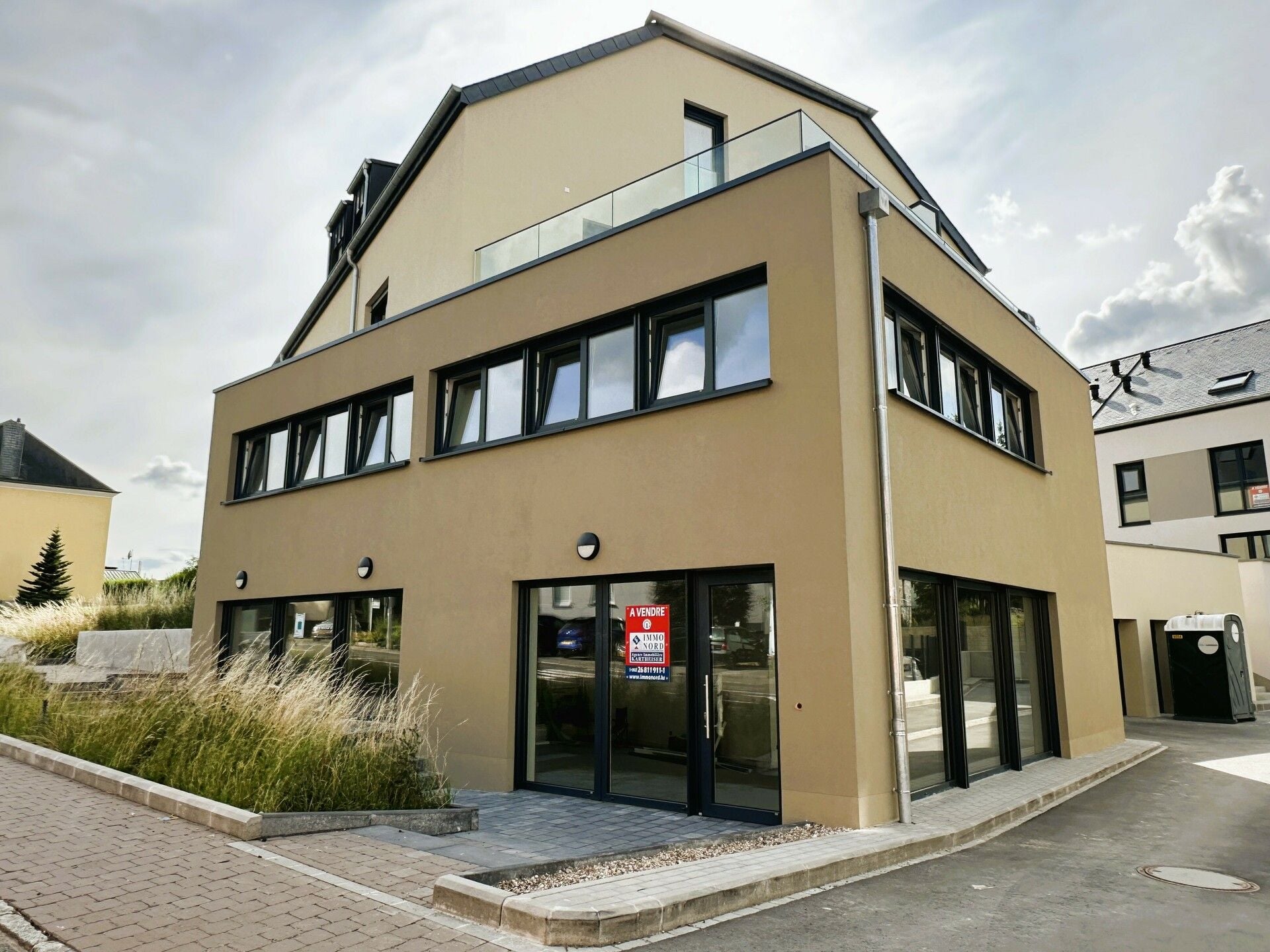 Actifs locaux et commerciaux en vente à Eschdorf