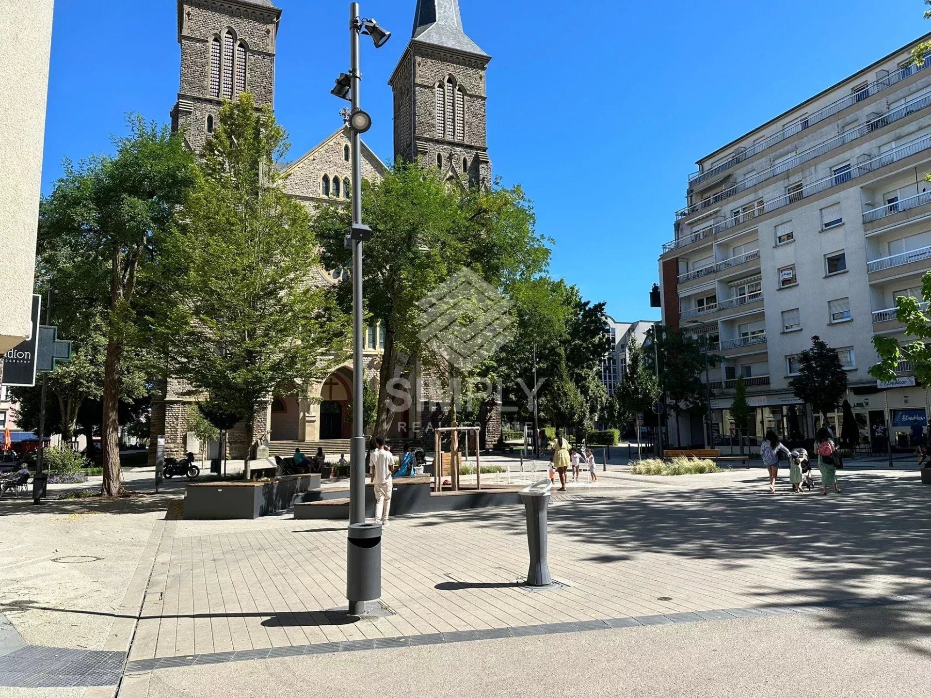 Fonds de commerce 3 unités en vente à Dudelange