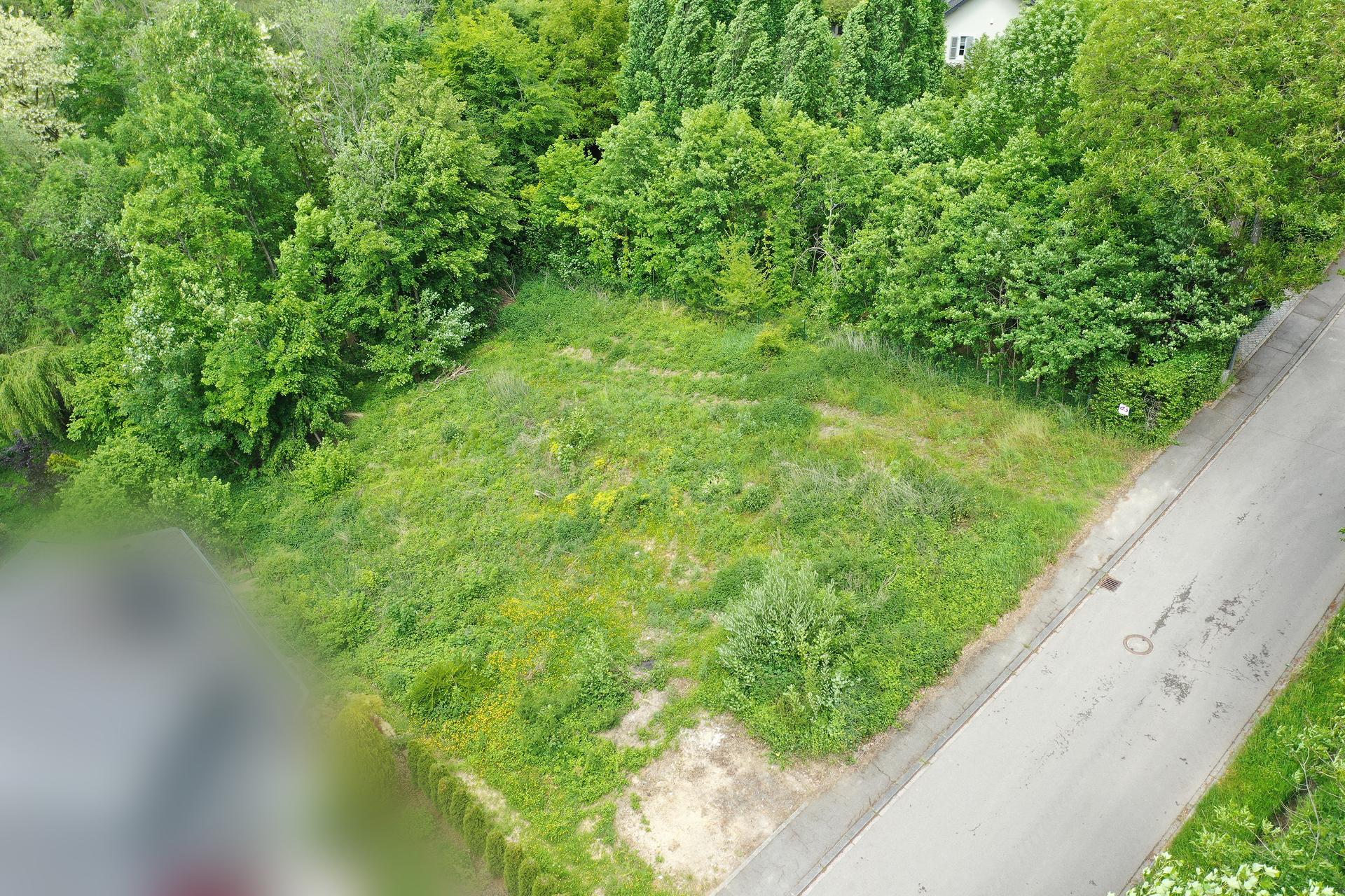 Building land for sale in Heisdorf