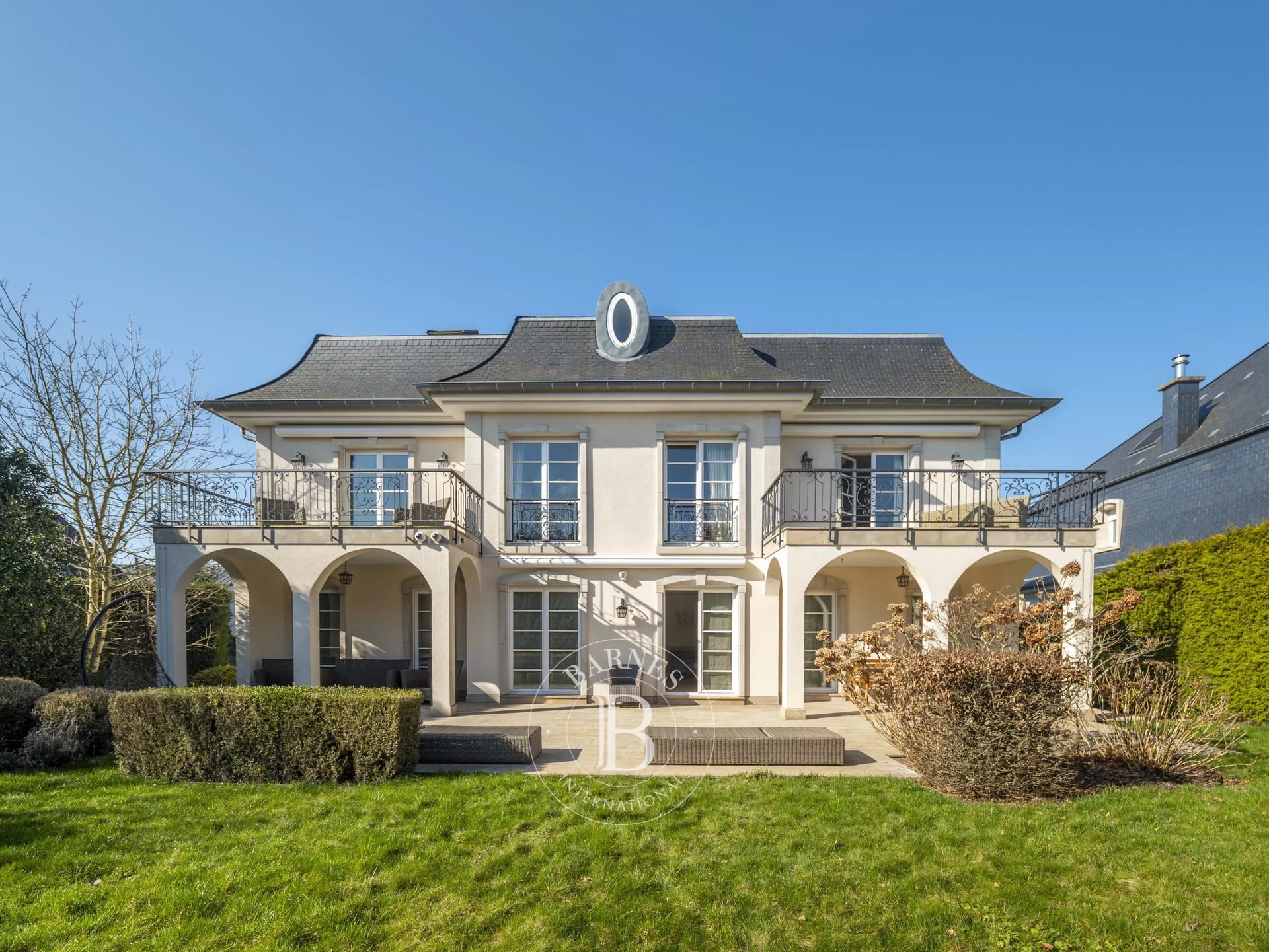 Maison 6 chambres en vente à Strassen