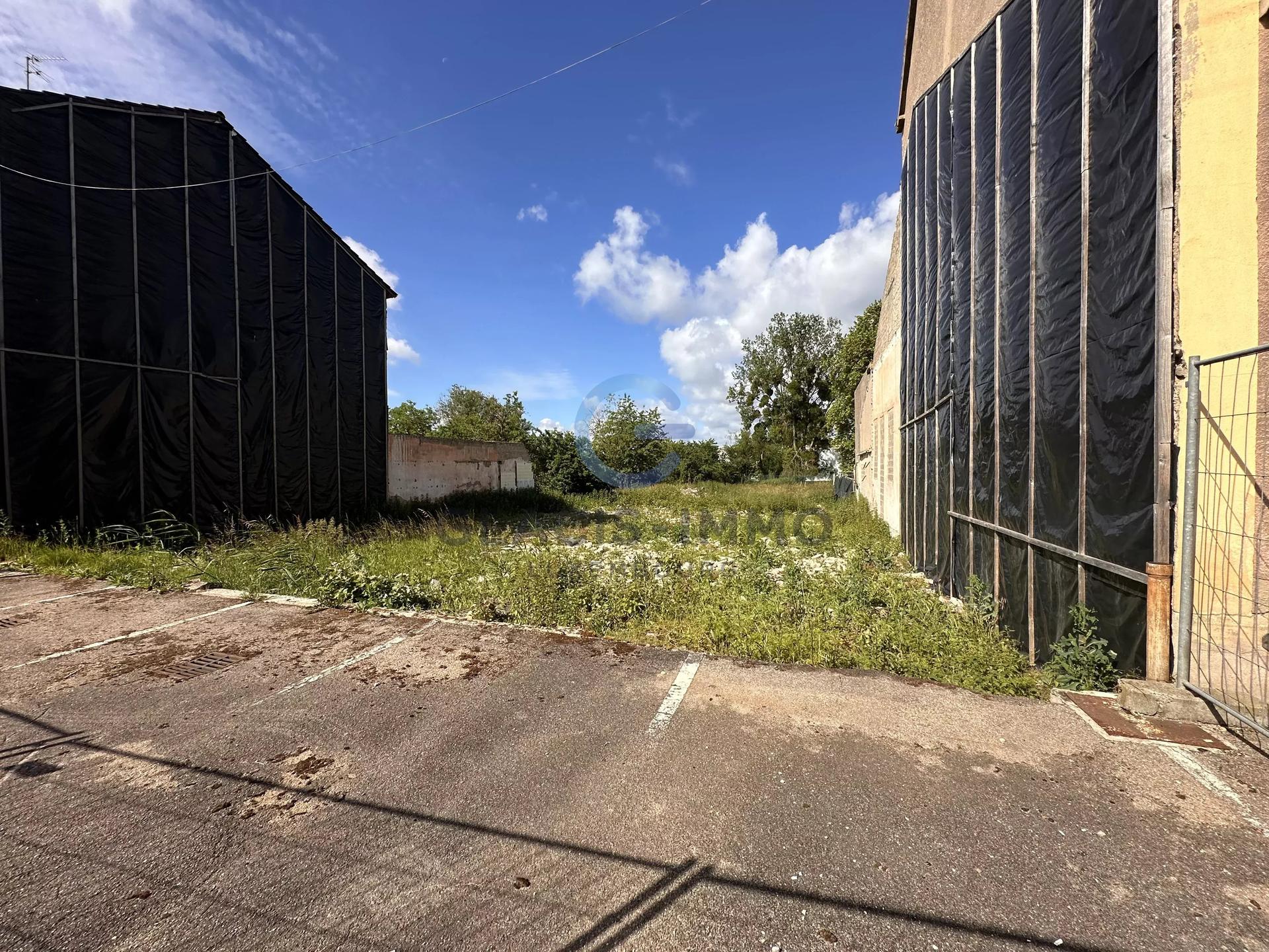 Terrain constructible en vente à Kuntzig