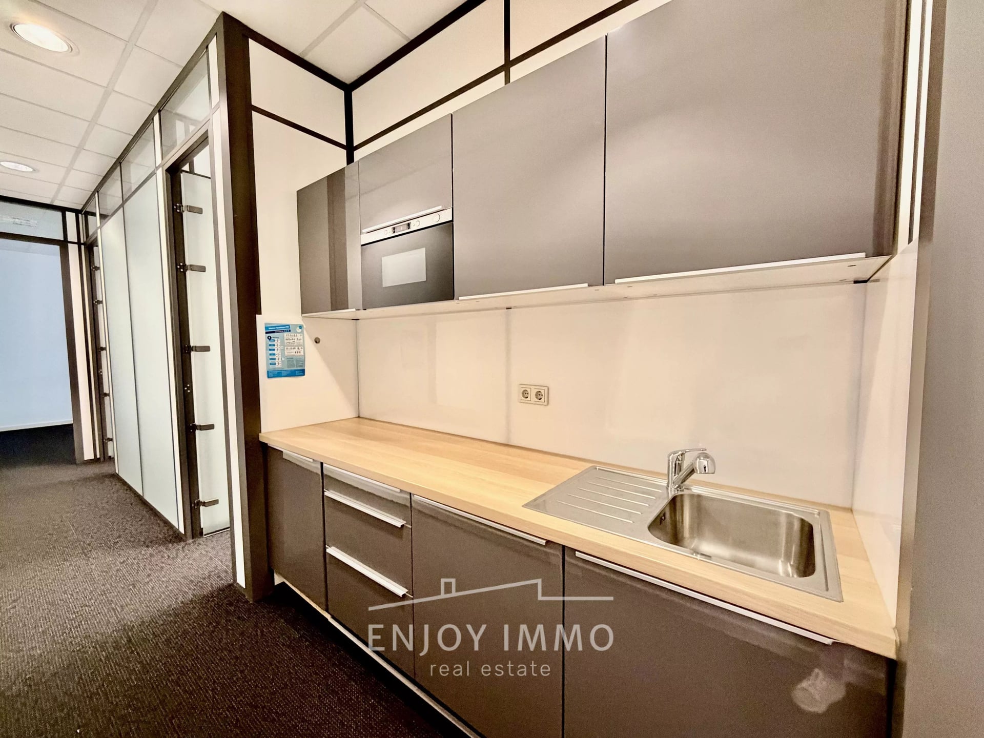4-unit Office for rent in Luxembourg-Limpertsberg