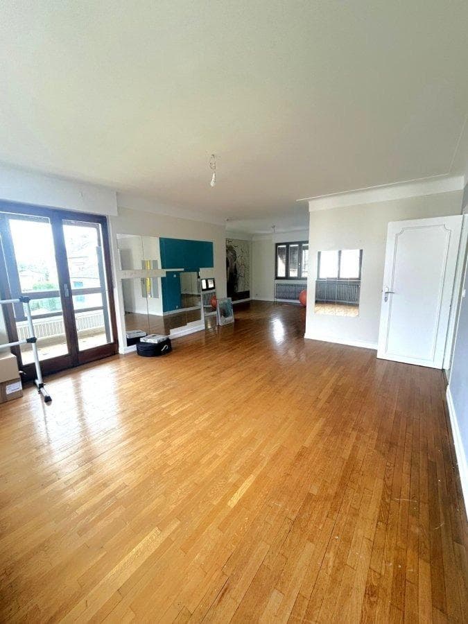 Maison individuelle 8 chambres en vente à Maizières-lès-Metz (FR)