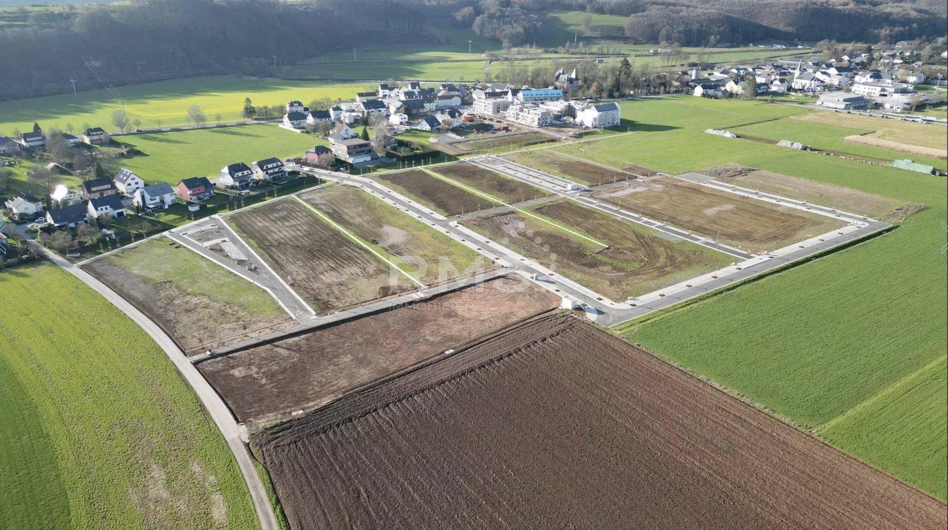 Terrain constructible en vente à Erpeldange-sur-Sûre