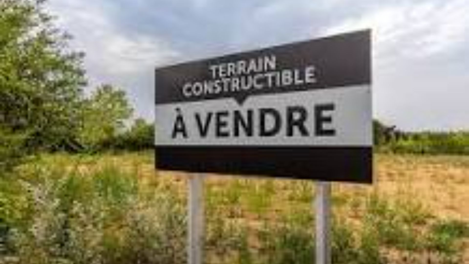 Building land for sale in Niederdonven