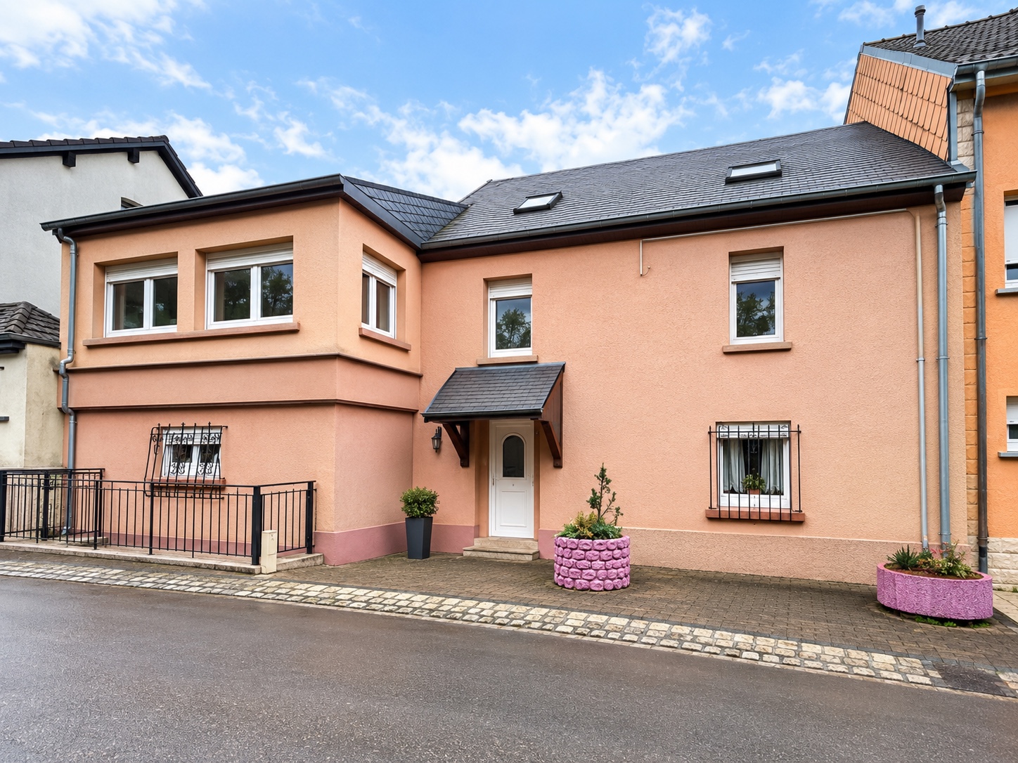 3-bedroom Terraced house for sale in Eischen
