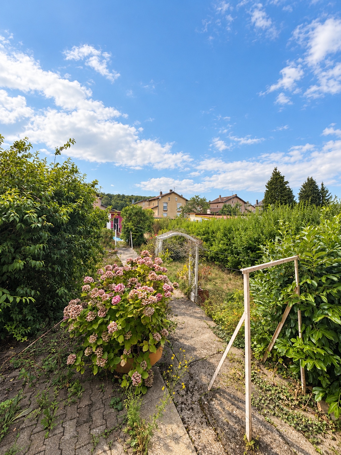Maison mitoyenne 4 chambres en vente à Errouville (FR)