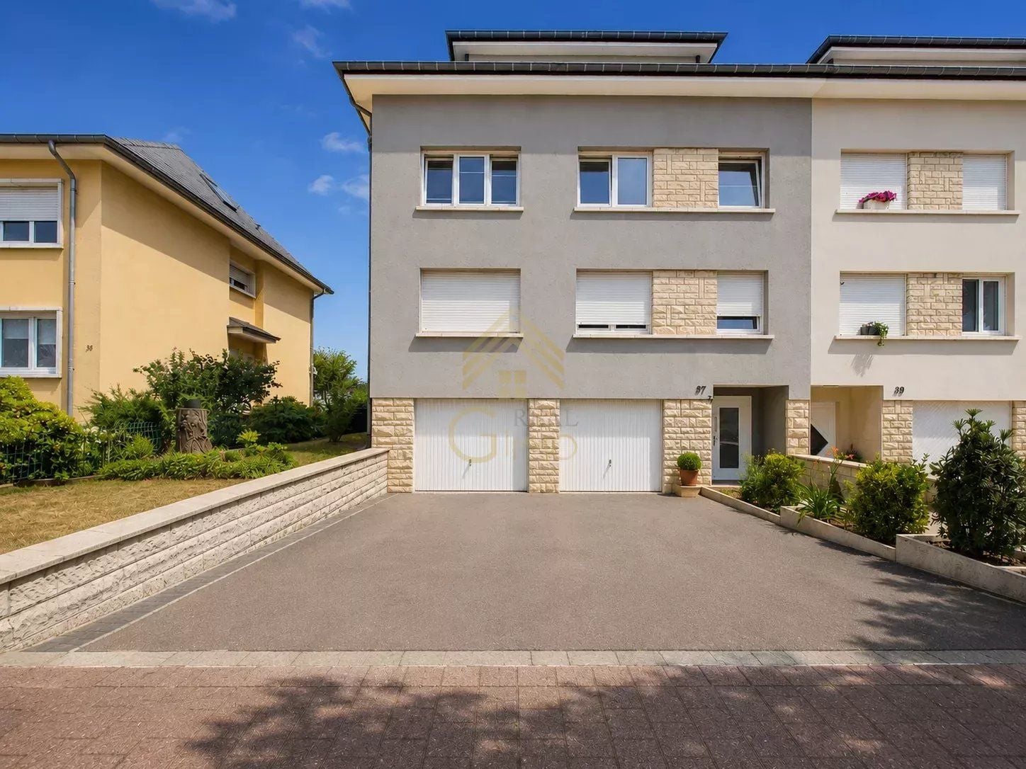 3-bedroom Apartment for sale in Itzig