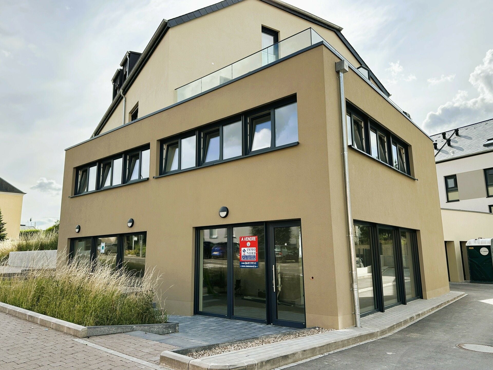 Bureau en location à Eschdorf