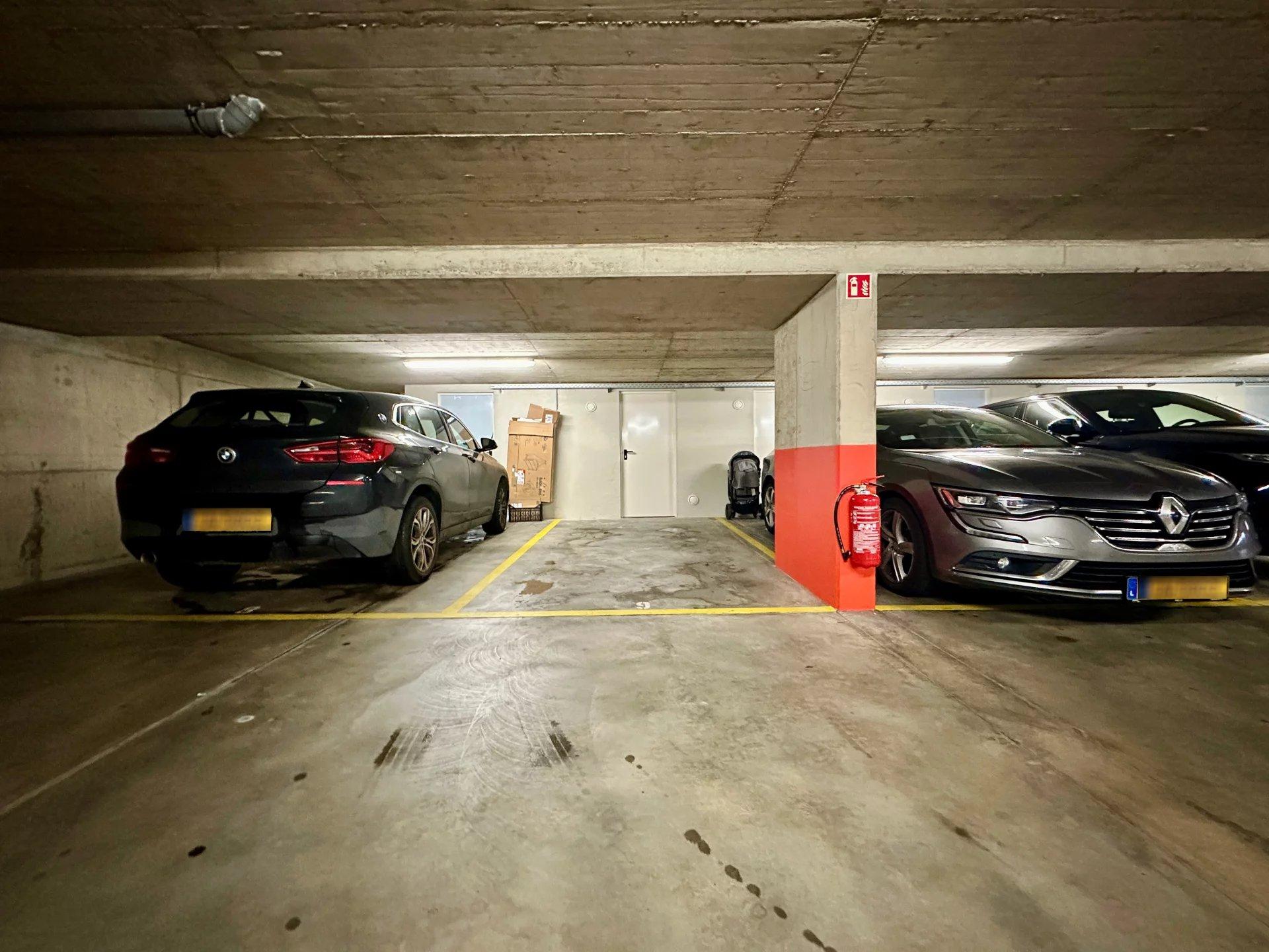 Parking for sale in Alzingen