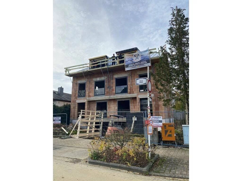 Maison jumelée 4 chambres en vente à Mondercange