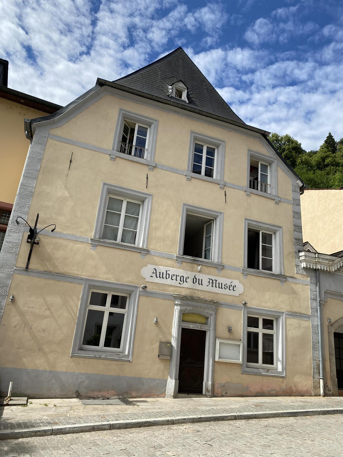 Gebäude zum Verkauf in Vianden