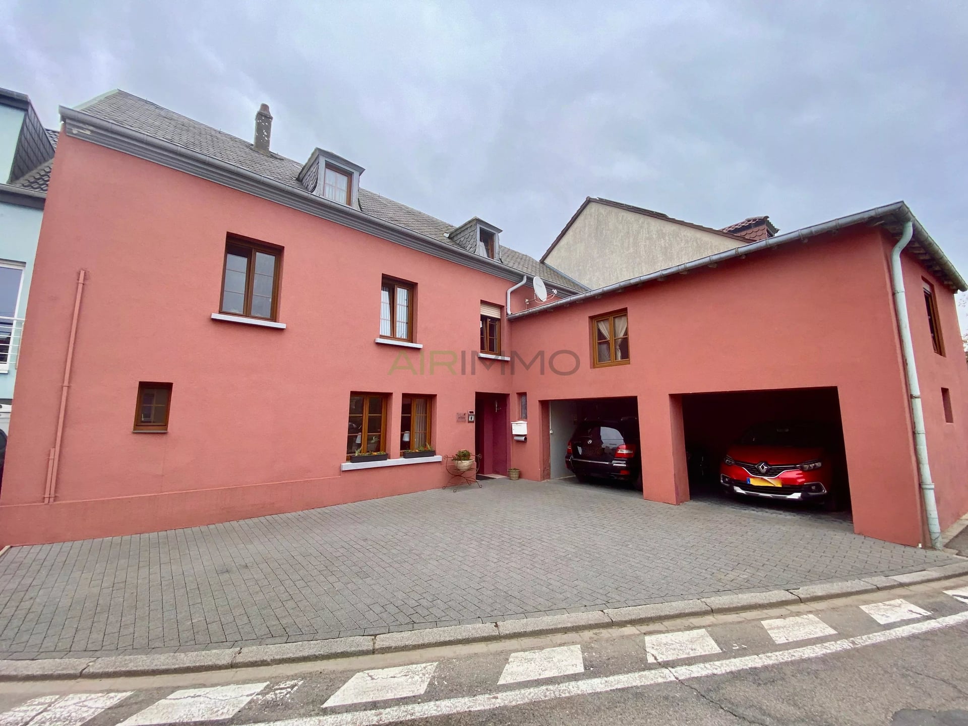 4-bedroom House for sale in Berdorf