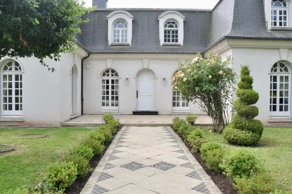 7-bedroom Villa for sale in Waldbredimus