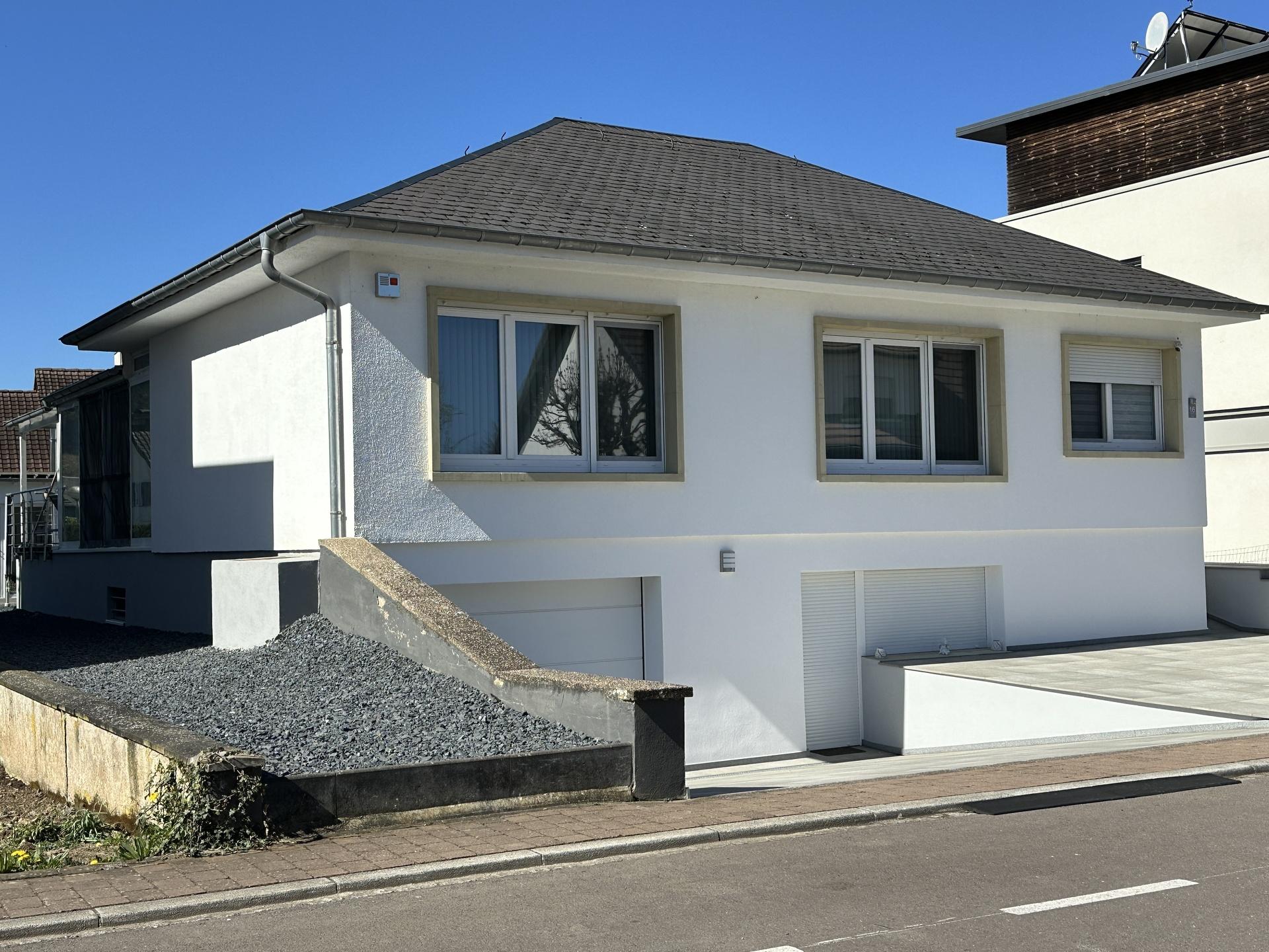 4-bedroom House for sale in Ingeldorf
