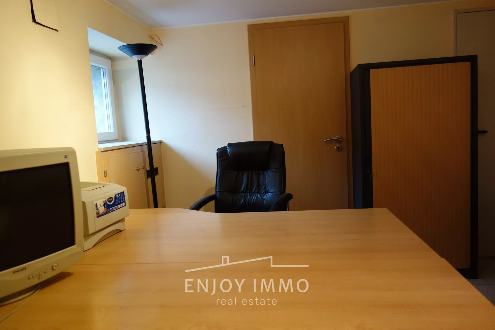 Bureau 1 unité en location à Mamer