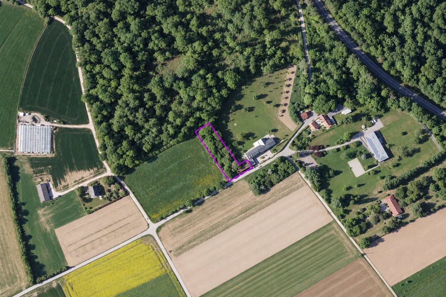 Terrain constructible en vente à Contern