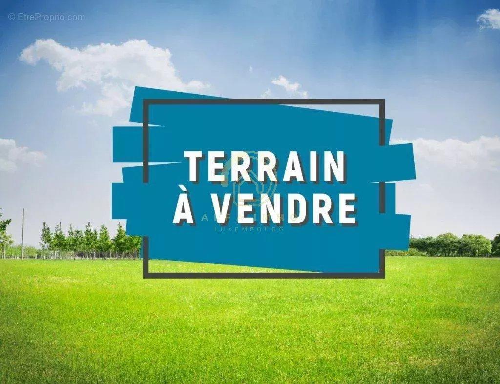 Terrain constructible en vente à Grosbous