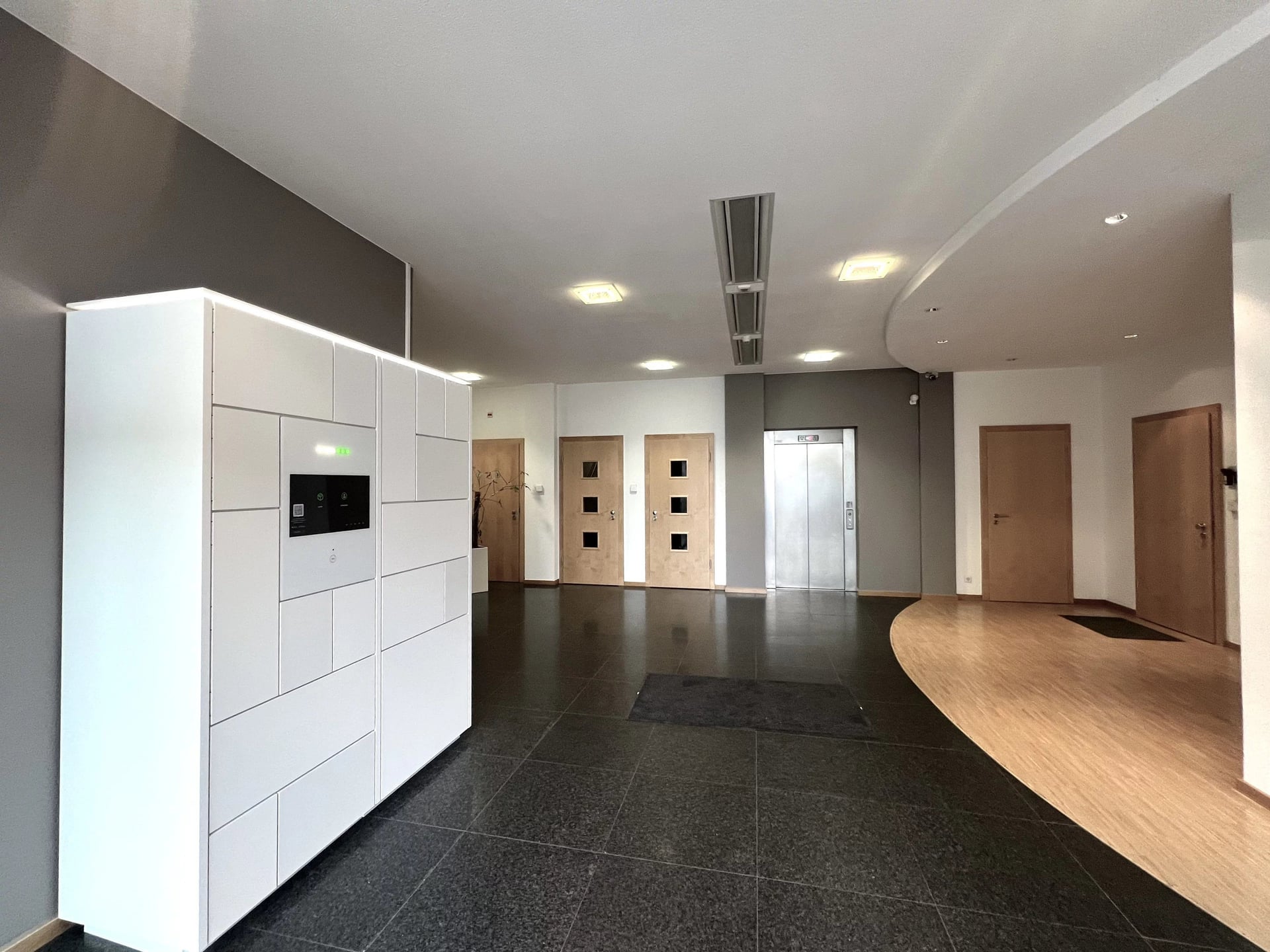 7-Einheit-Büro zur Miete in Luxembourg-Gasperich