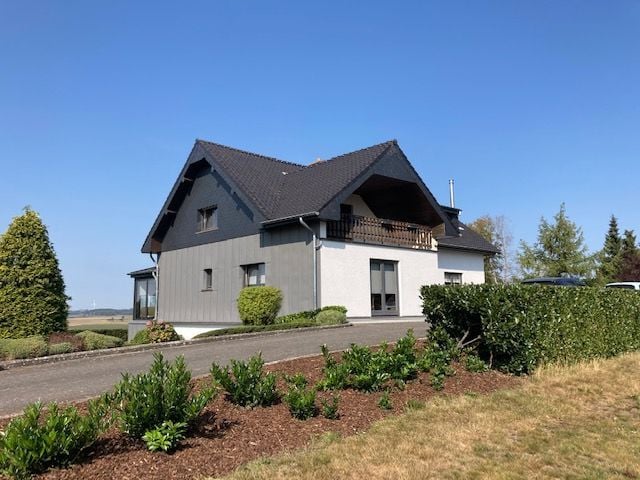 6-Zimmer-Haus zur Miete in Derenbach
