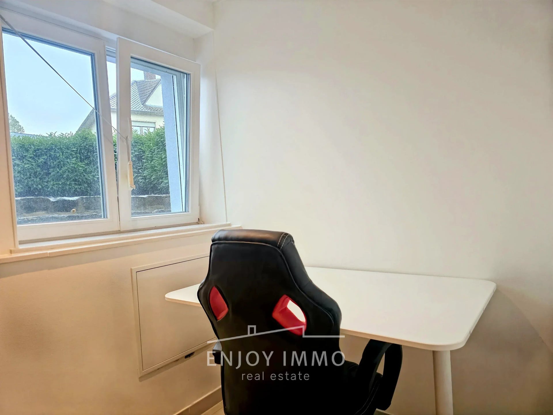 1-unit Office for rent in Mamer