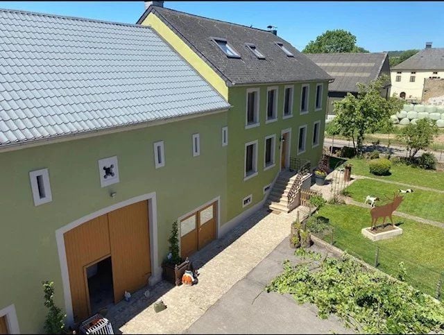 Ferme 26 chambres en vente à Eschweiler (Junglinster)