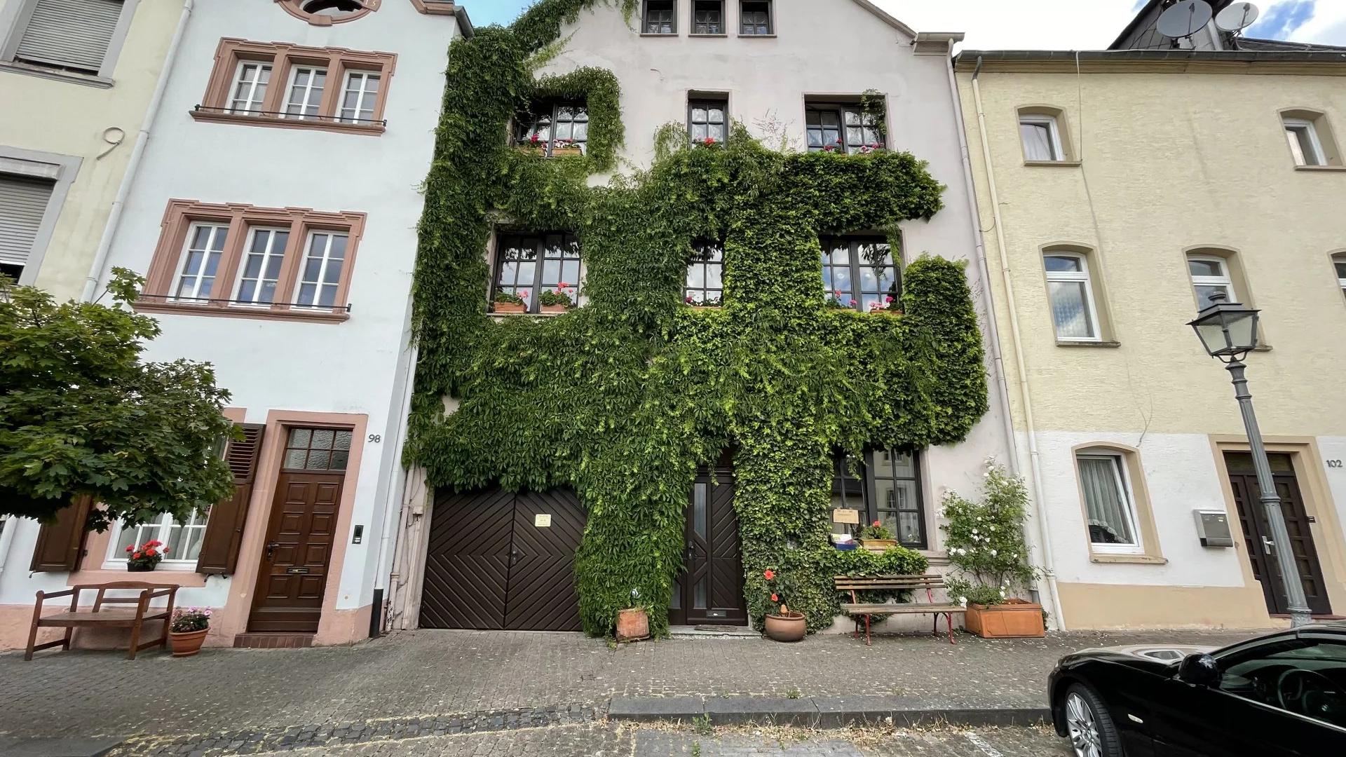 4-bedroom House for sale in Saarburg